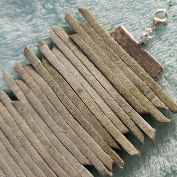 100% Blackish Gray Distressed Leather WristWrap - Picture 8 of 8